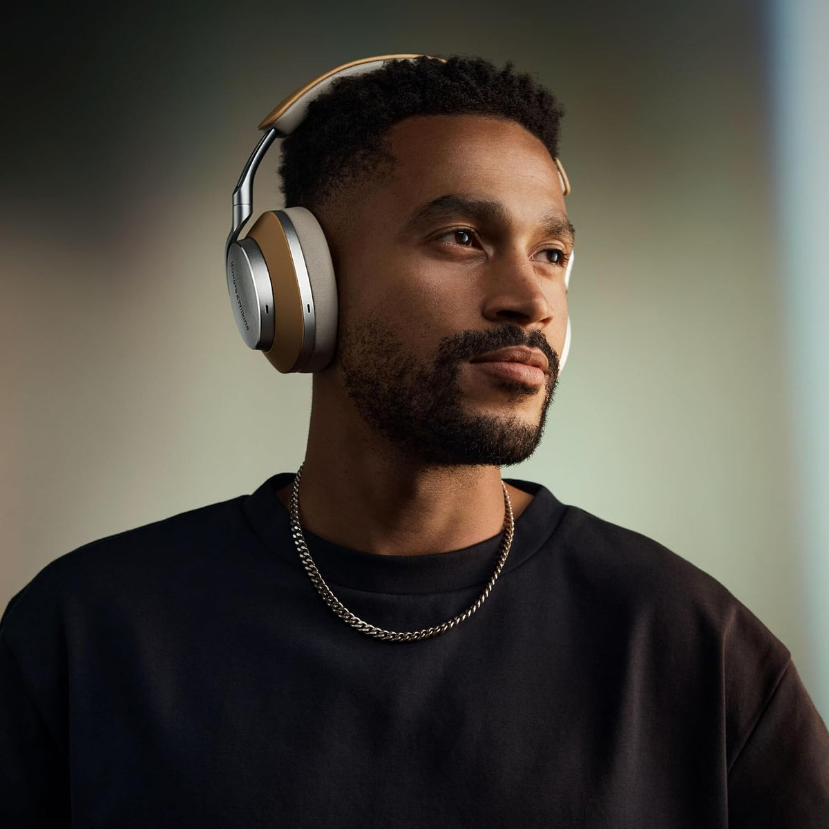 Bowers & Wilkins ヘッドホン Px8のレンタル